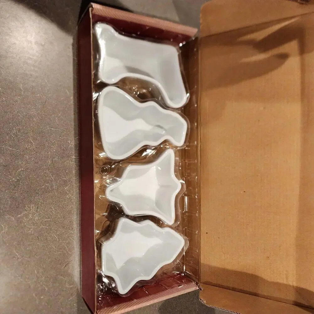 NEW 2 sets Williams Sonoma christmas holiday white  ramekins